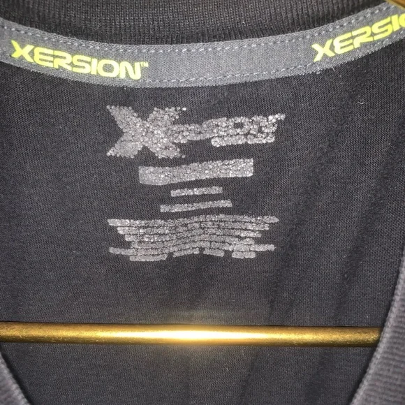 Play hard or go home graphic T-shirt XERSION brand sz s-m distressed quick-dry - Picture 3 of 5